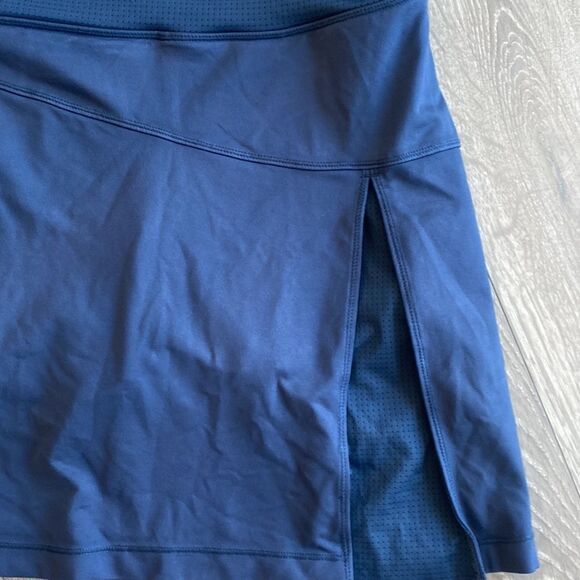 Lole Navy Skort  - Picture 3 of 7